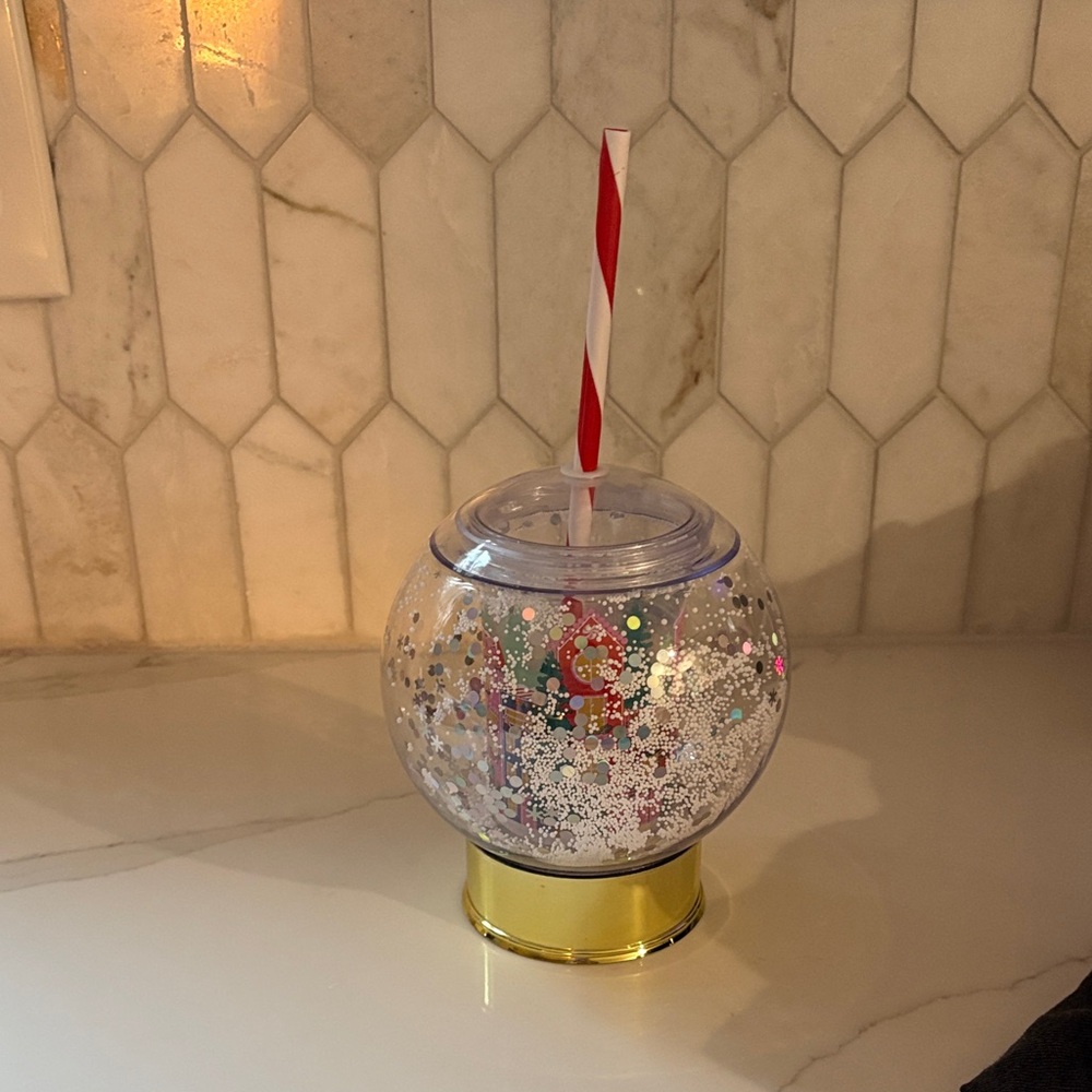 “Holiday Village” ❄️ Snow Globe Novelty Sipper